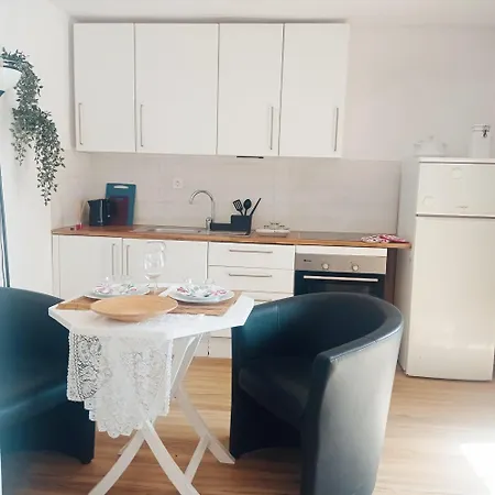 Estudio-monoambiente 2 Personas En Con Piscina *