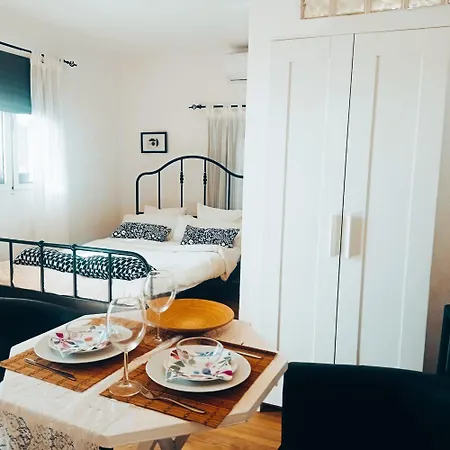 Estudio-monoambiente 2 Personas En Con Piscina Estepona