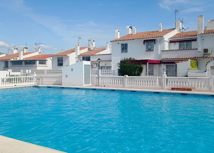 Estudio-monoambiente 2 Personas En Con Piscina Estepona